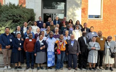 Tierraviva comparte experiencia institucional durante encuentro en España